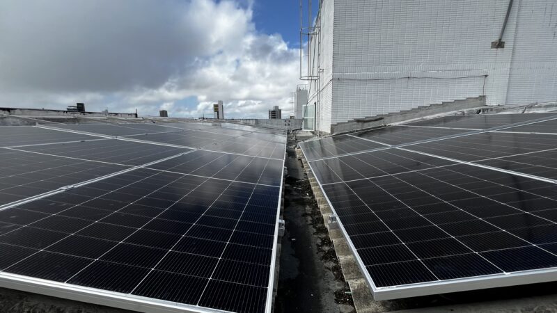 Placa no condomínio